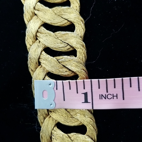 Italian Gold-Toned Metallic Belt - Picture 6 of 8